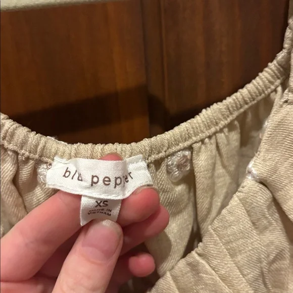 Blu Pepper Beige Floral Puff Sleeve Blouse - Adorable - Picture 2 of 4